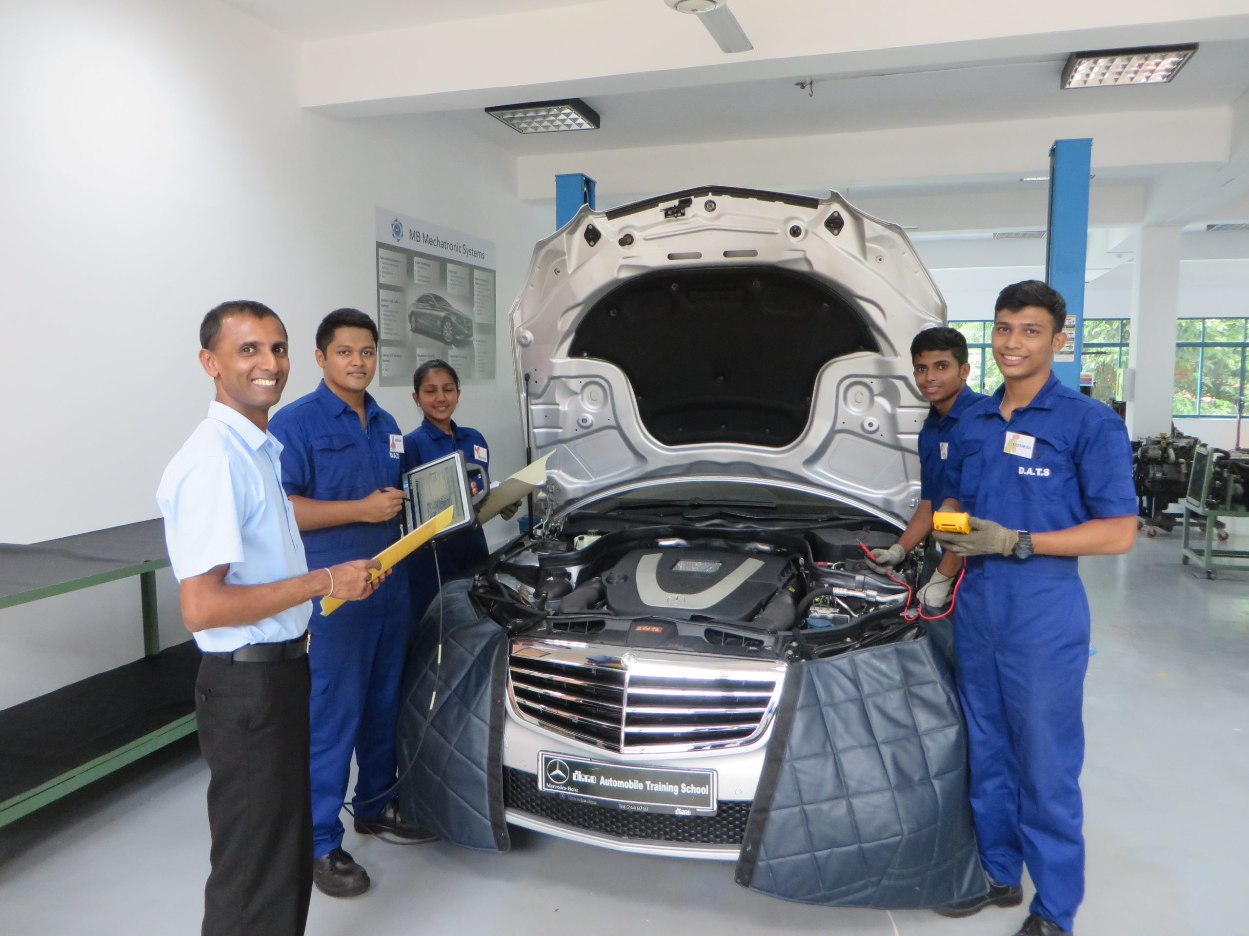 GERMAN DIPLOMA IN AUTOMOBILE MECHATRONICS  (3 YEARS )